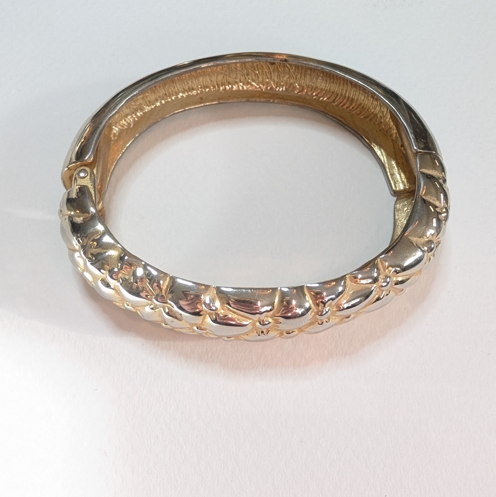 Light Gold Tone Hinged Flower Bangle